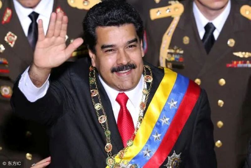 委内瑞拉总统马杜罗，向美国提供石油和黄金，并与俄罗斯决裂，将俄罗斯在委内瑞拉的资产移交给华盛顿。换取保留权力！